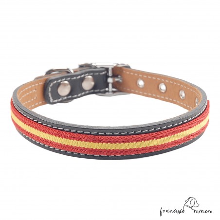 Collar doble piel de vaquetilla con bandera España y herrajes de Níquel Negro