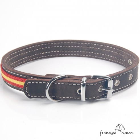 Collar de piel con bandera de España...