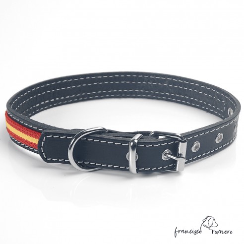 Collar de piel con bandera de España...